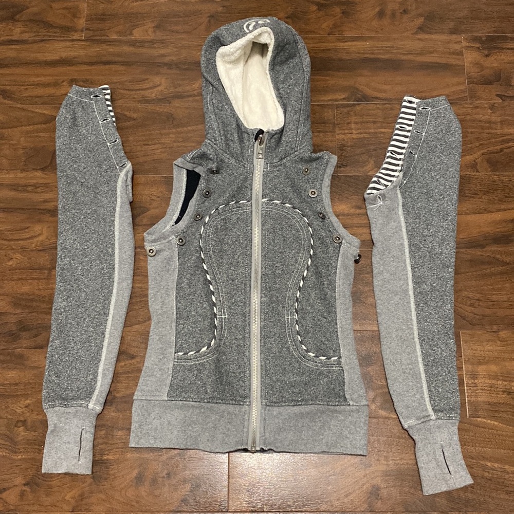 lulemon Scuba Hoodie *Detachable Sleeves* Size 4.